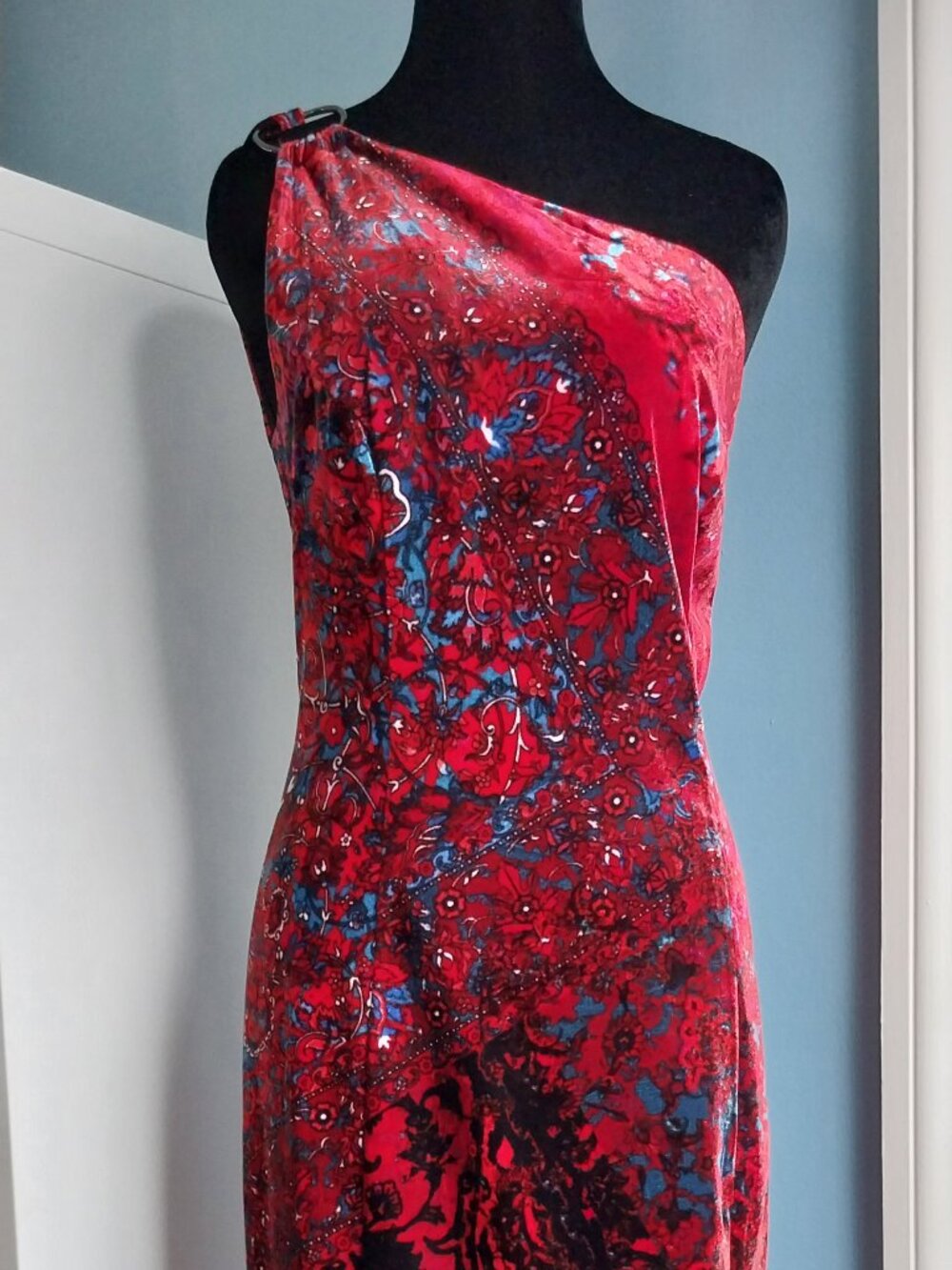 Stunning!! Velvet Cherry Red One Shoulder Elie Tahari Dress